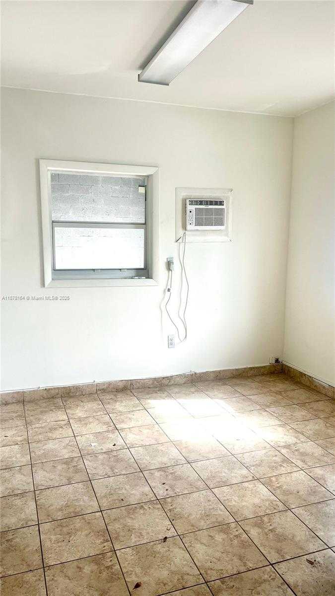 Small Image of 10780 NORTH WEST 138TH ST #D3, Hialeah Gardens Number 5