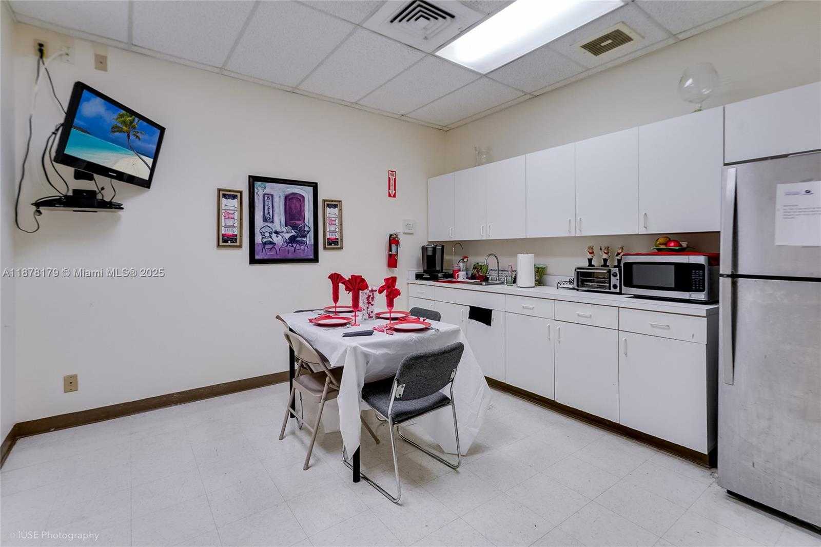 Small Image of 13242 NORTH WEST 7TH AVE, North Miami Number 13