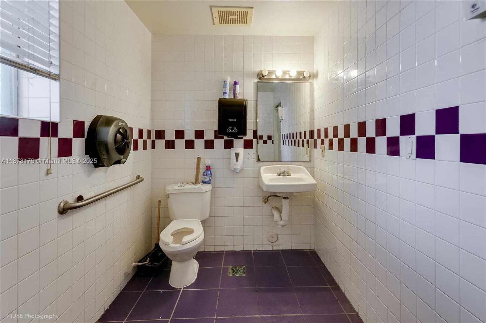 Small Image of 13242 NORTH WEST 7TH AVE, North Miami Number 14