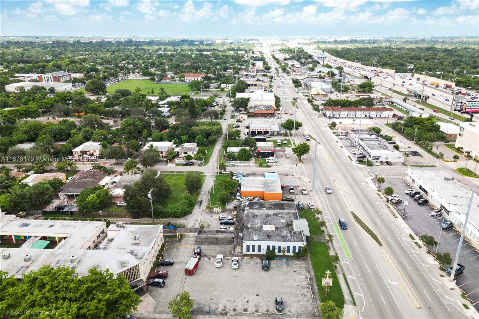 Small Image of 13242 NORTH WEST 7TH AVE, North Miami Number 3