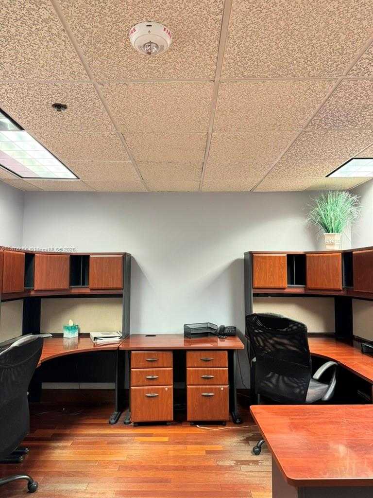 Small Image of 2665 SOUTH BAYSHORE DR #615, Miami Number 11