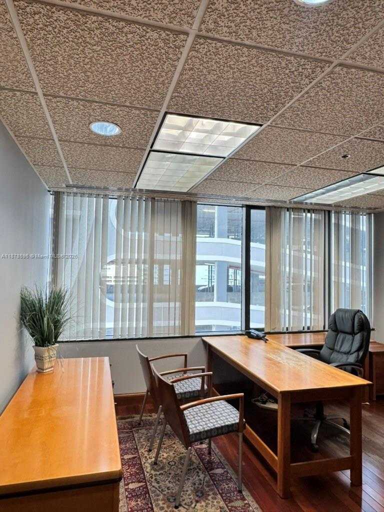 Small Image of 2665 SOUTH BAYSHORE DR #615, Miami Number 12