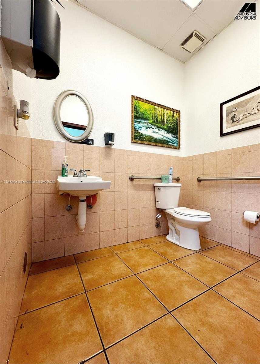 Small Image of 4960 NORTH WEST 165TH ST #B7, Miami Gardens Number 41