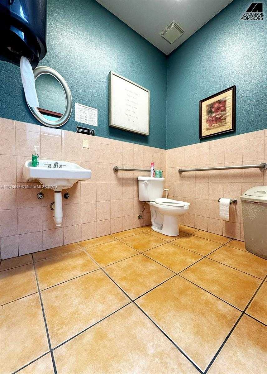 Small Image of 4960 NORTH WEST 165TH ST #B7, Miami Gardens Number 42