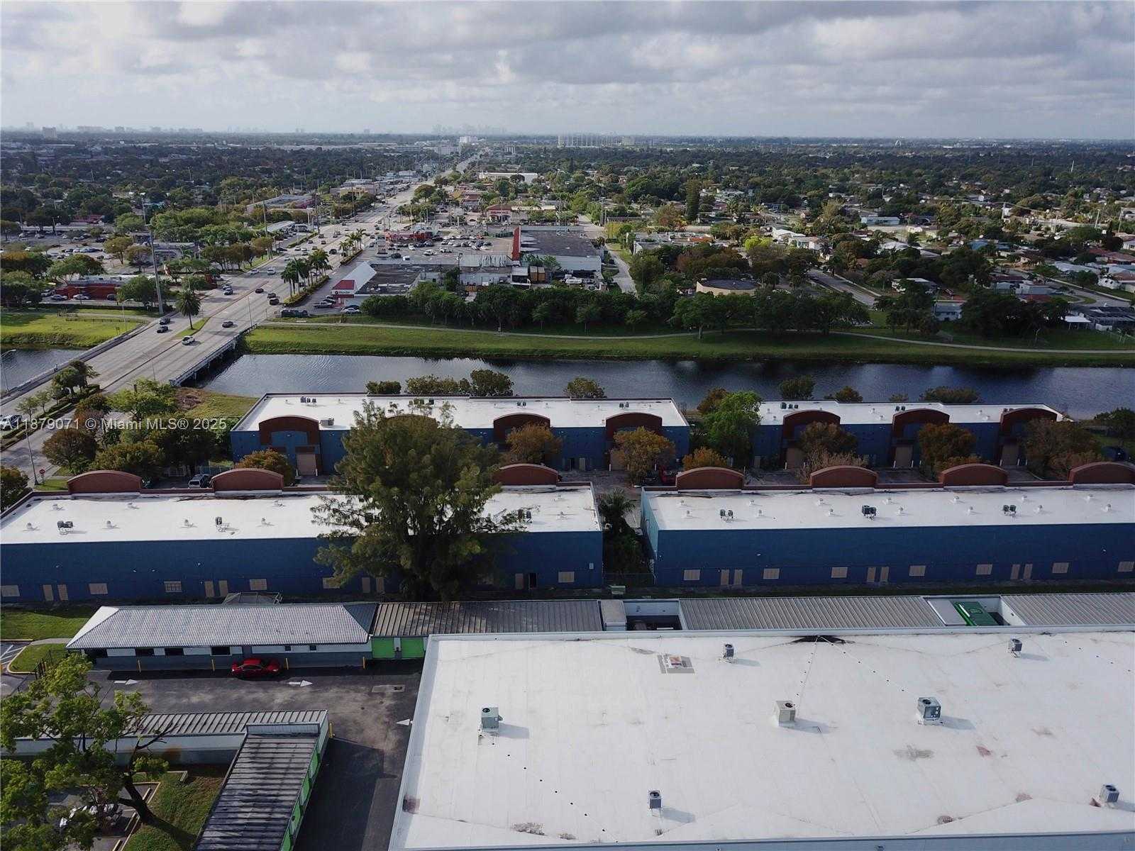 Small Image of 20200 NORTH WEST 2ND AVE #B4, Miami Gardens Number 15