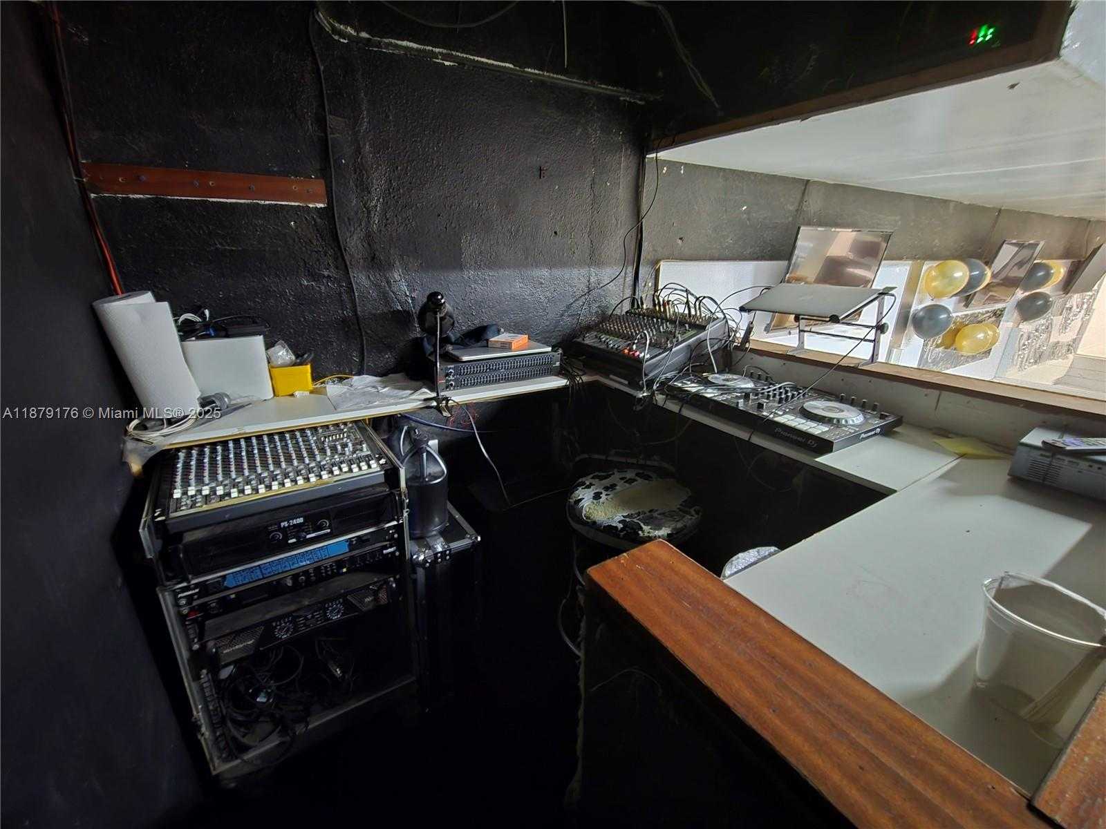 Small Image of 6051 SOUTH WEST 8TH ST, Miami Number 13