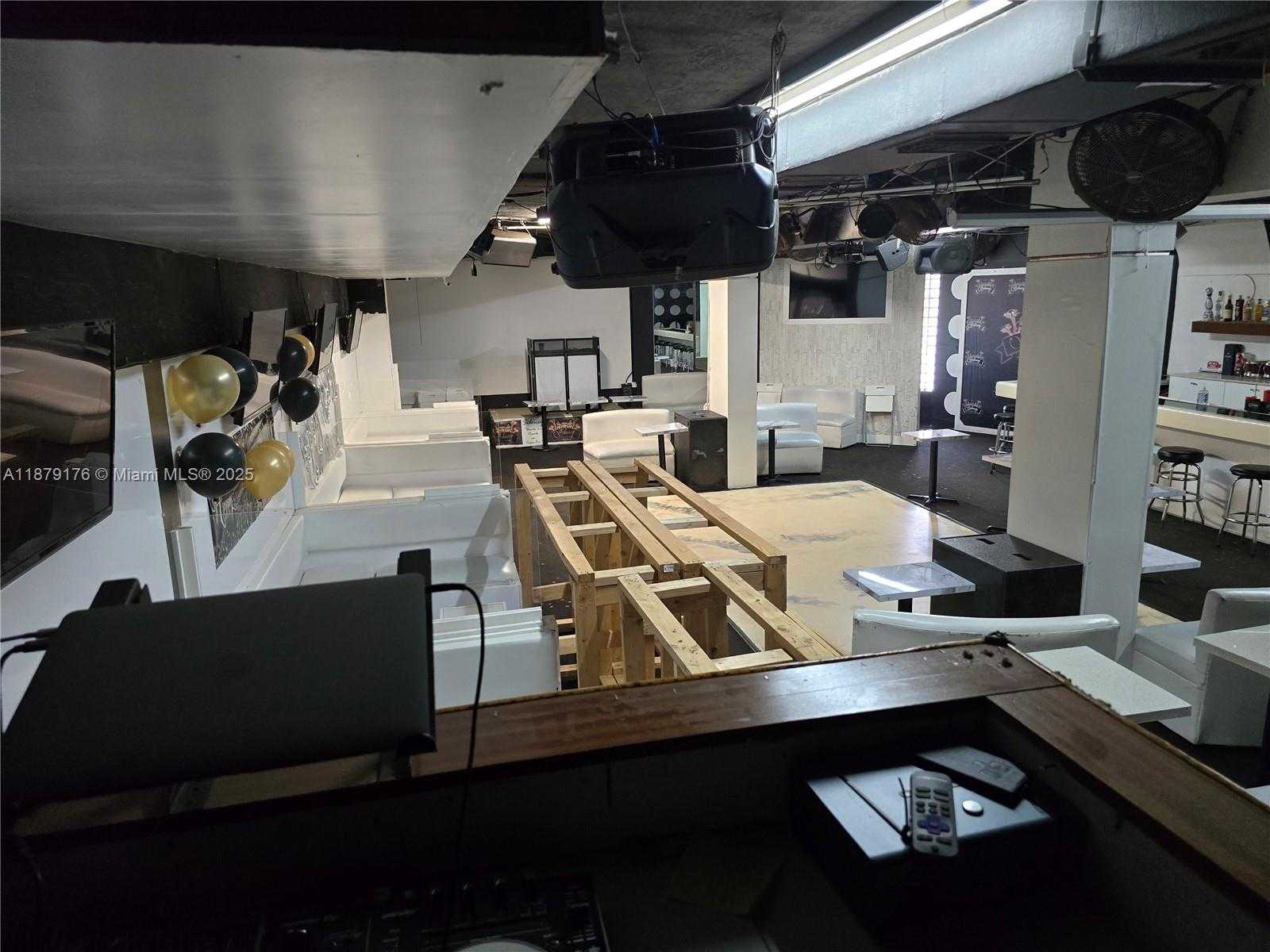 Small Image of 6051 SOUTH WEST 8TH ST, Miami Number 15