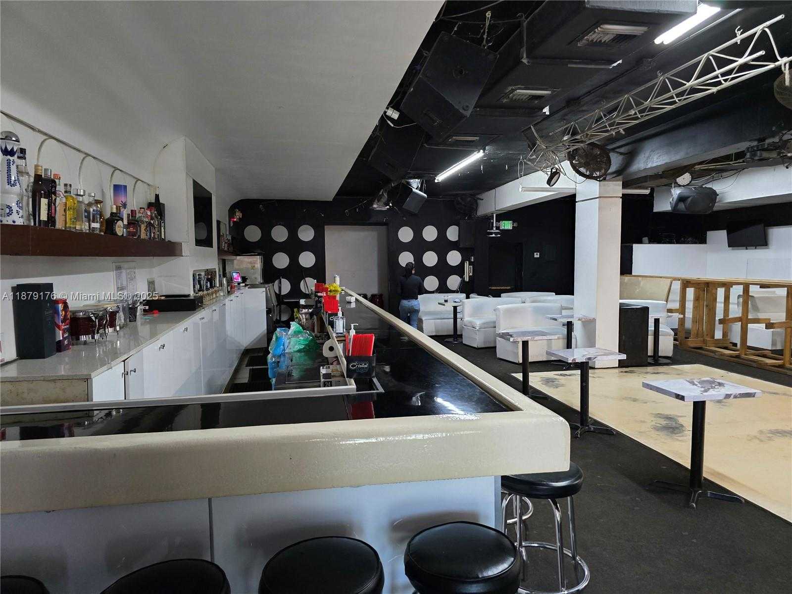 Small Image of 6051 SOUTH WEST 8TH ST, Miami Number 4