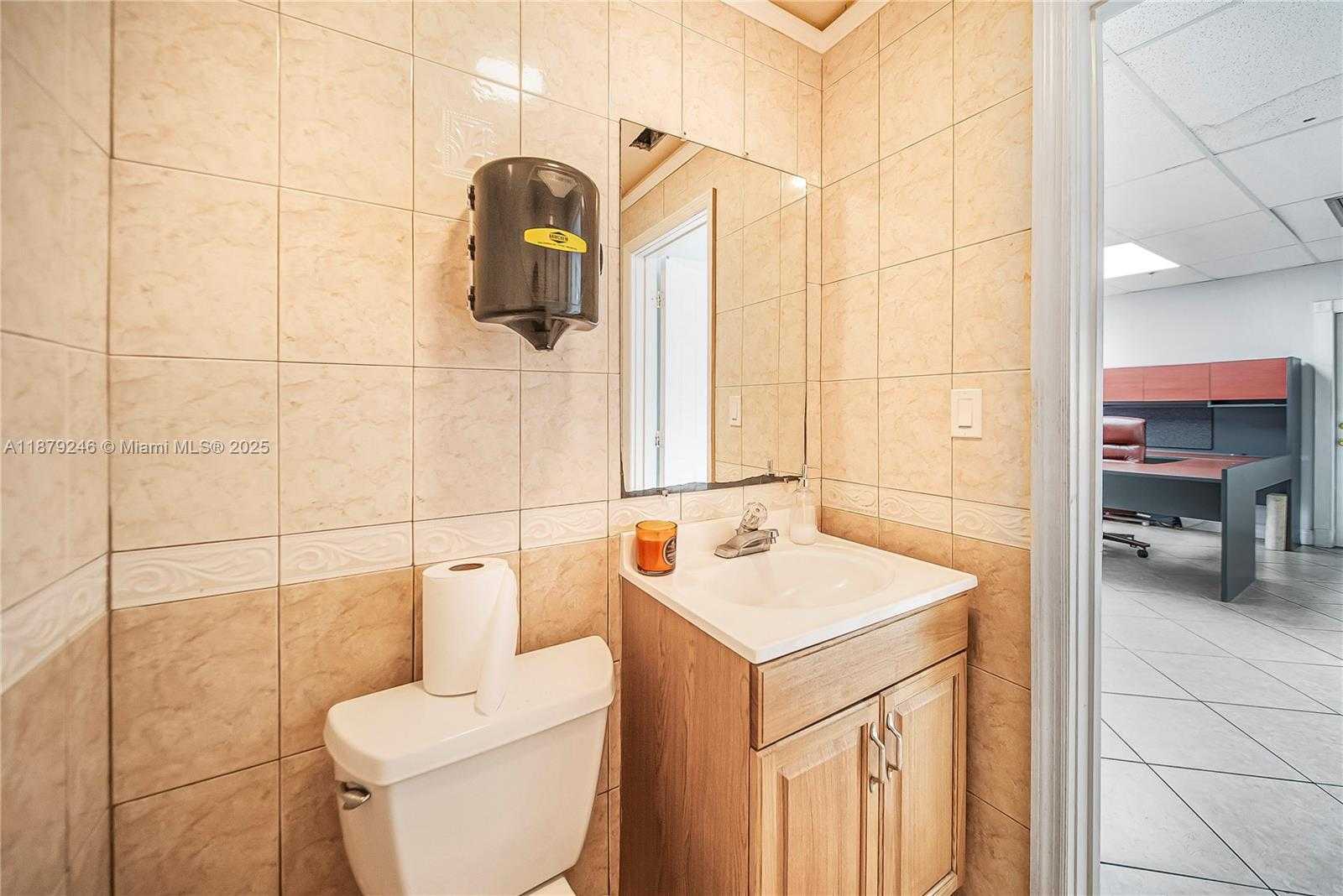 Small Image of 3018 NORTH WEST 79TH AVE #3018, Doral Number 37