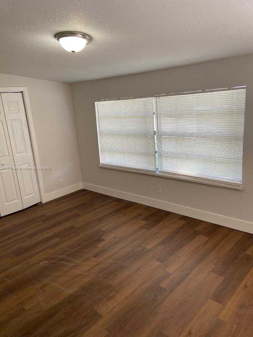 Small Image of 5311 NORTH EAST 10TH AVE, Deerfield Beach Number 12