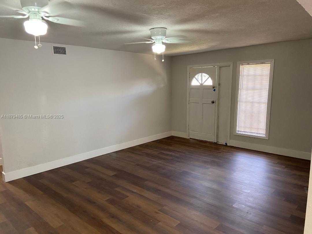 Small Image of 5311 NORTH EAST 10TH AVE, Deerfield Beach Number 15