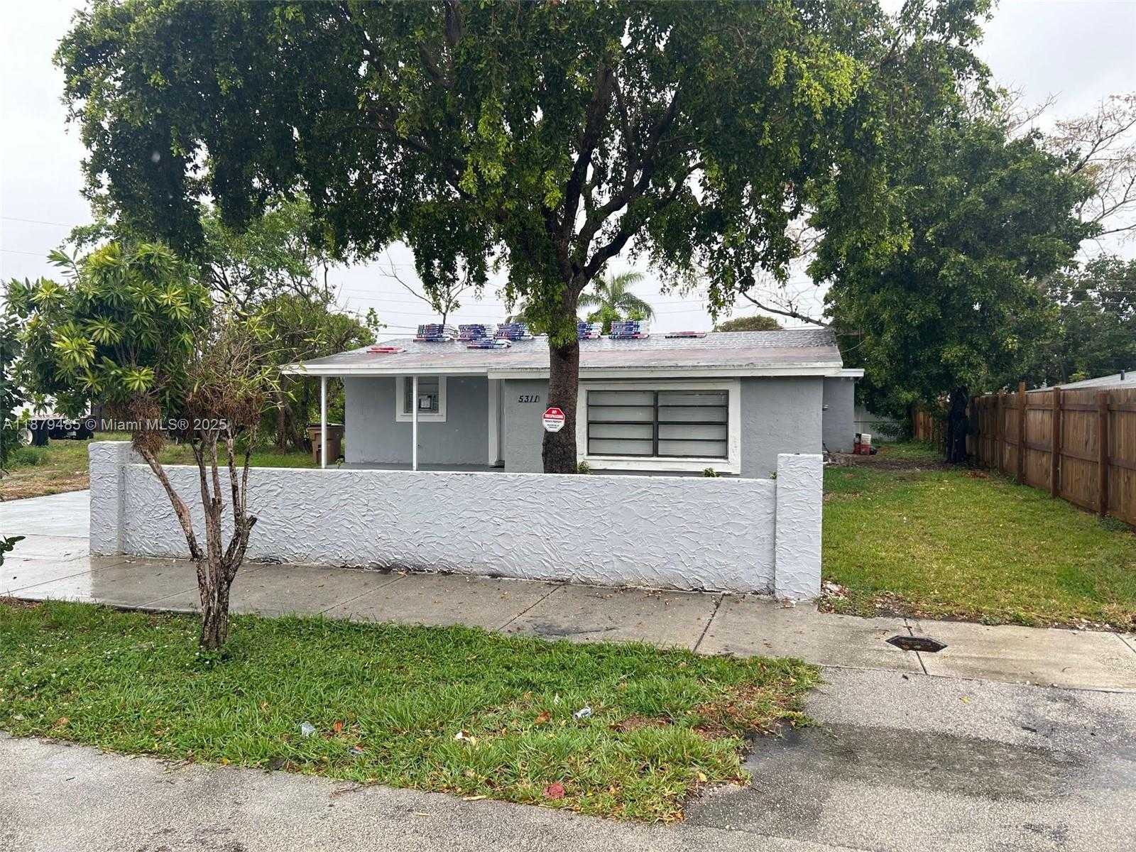 Small Image of 5311 NORTH EAST 10TH AVE, Deerfield Beach Number 2