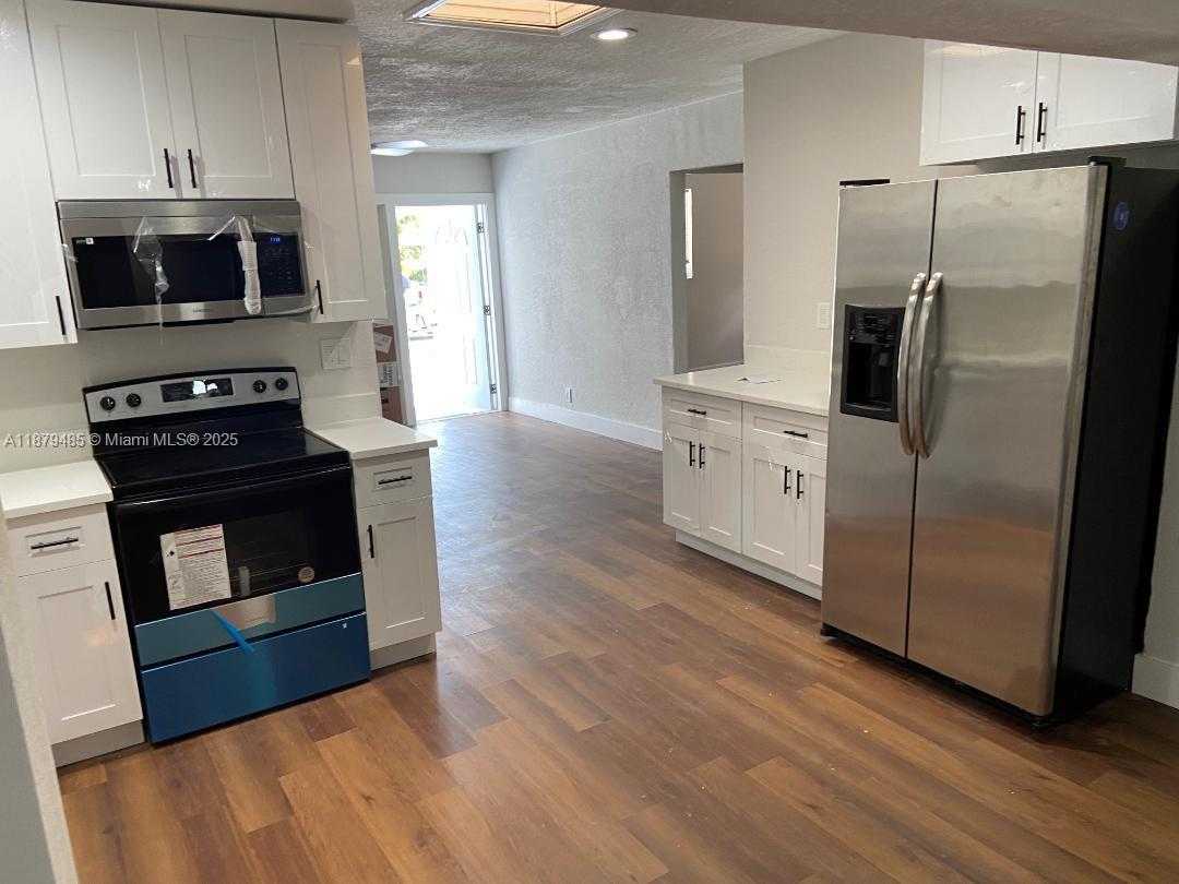 Small Image of 5311 NORTH EAST 10TH AVE, Deerfield Beach Number 4