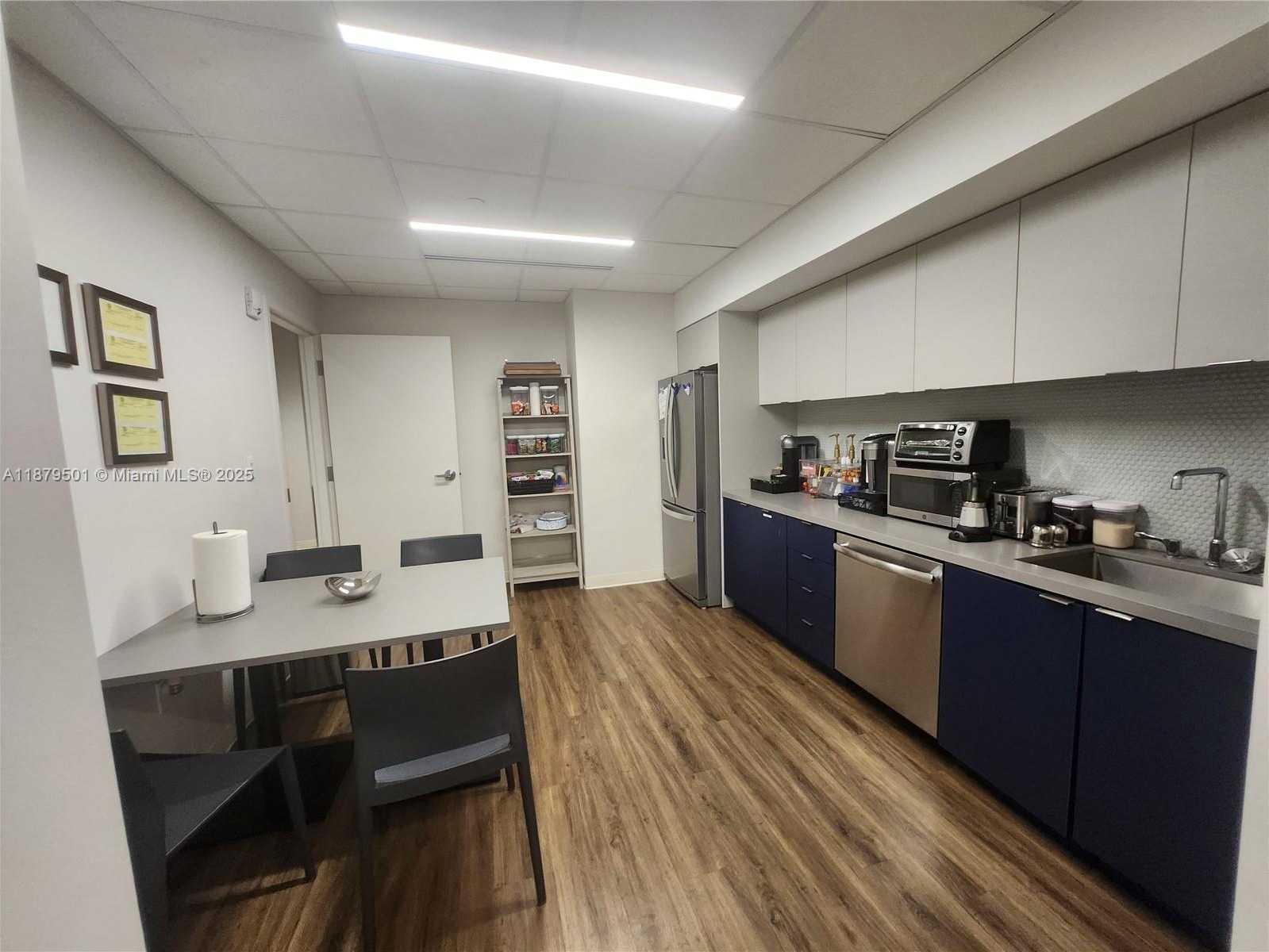Small Image of 4531 PONCE DE LEON BLVD #A11751909, Coral Gables Number 16
