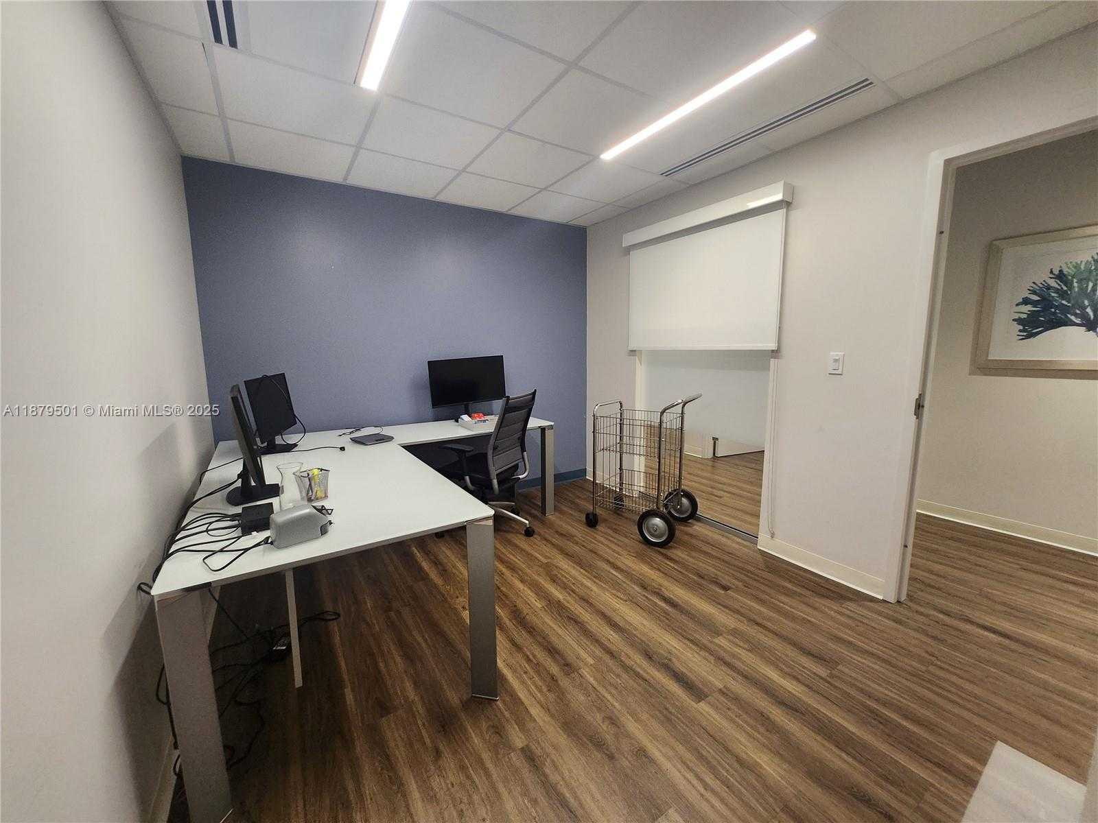 Small Image of 4531 PONCE DE LEON BLVD #A11751909, Coral Gables Number 3