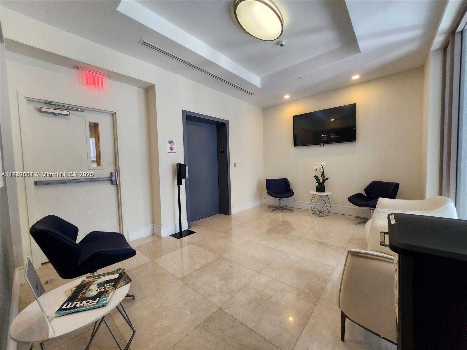 Small Image of 4531 PONCE DE LEON BLVD #A11751909, Coral Gables Number 6