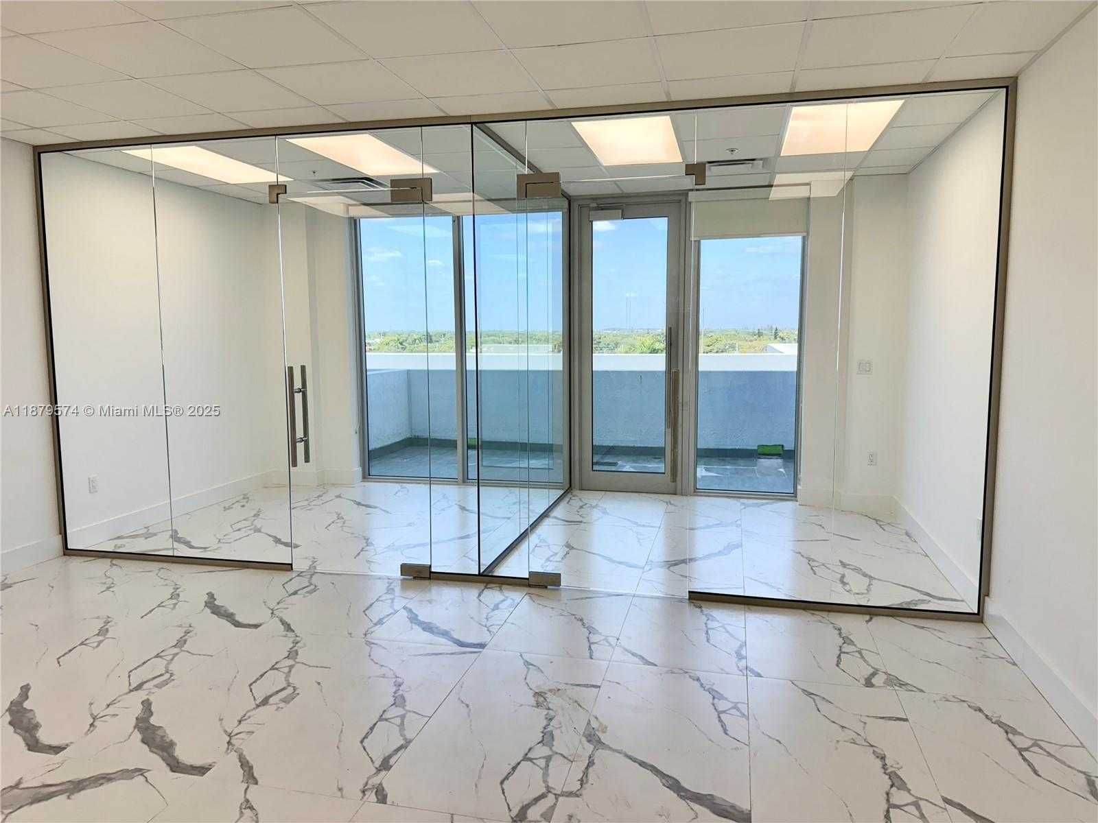 Small Image of 800 SOUTH EAST 4TH AVE #613, Hallandale Beach Number 2