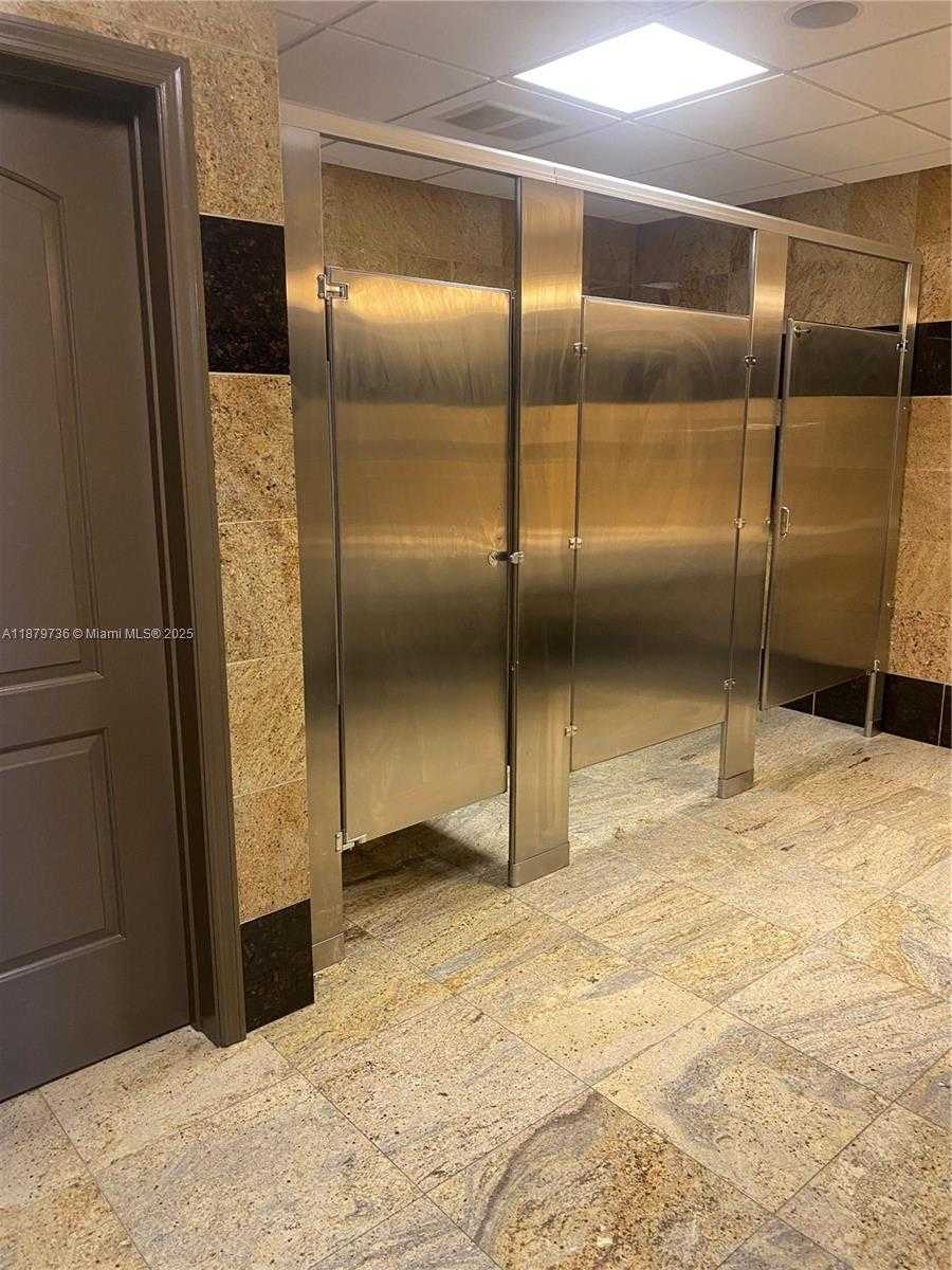 Small Image of 11504 WEST SAMPLE RD, Coral Springs Number 14