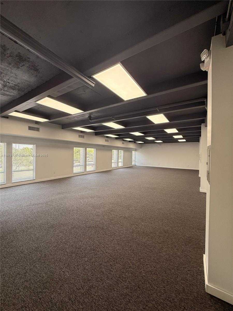 Small Image of 11504 WEST SAMPLE RD, Coral Springs Number 21