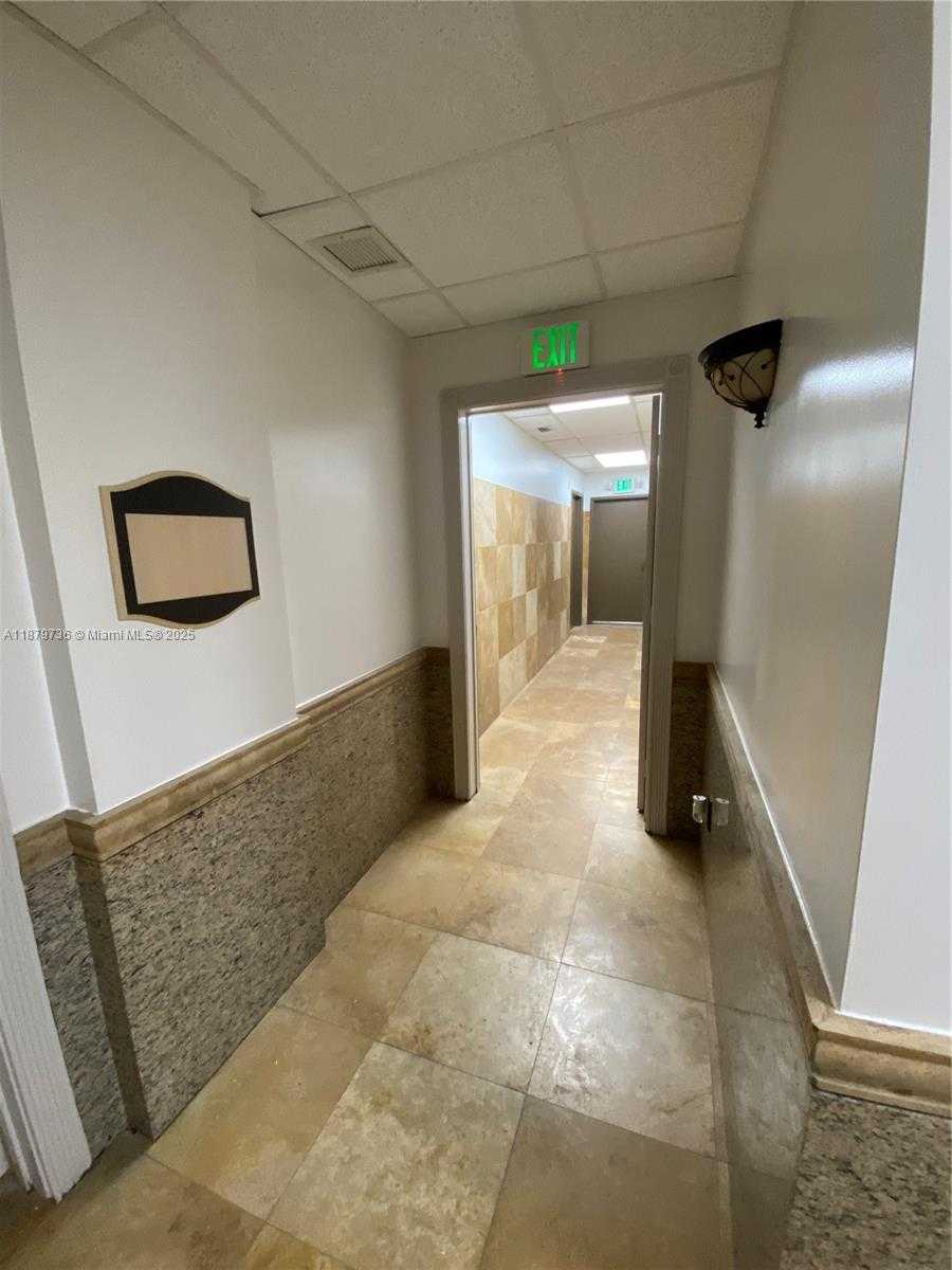 Small Image of 11504 WEST SAMPLE RD, Coral Springs Number 27