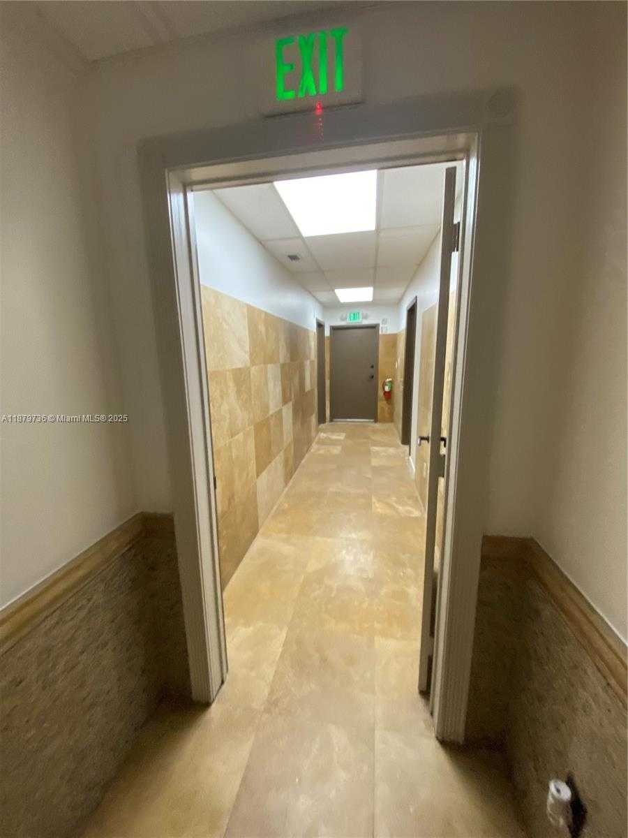 Small Image of 11504 WEST SAMPLE RD, Coral Springs Number 28