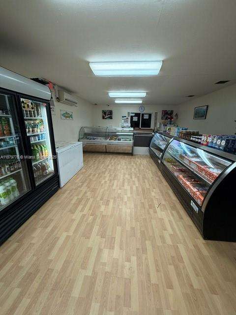 Small Image of 2601 SOUTH WEST 31ST AVE, Hallandale Beach Number 4