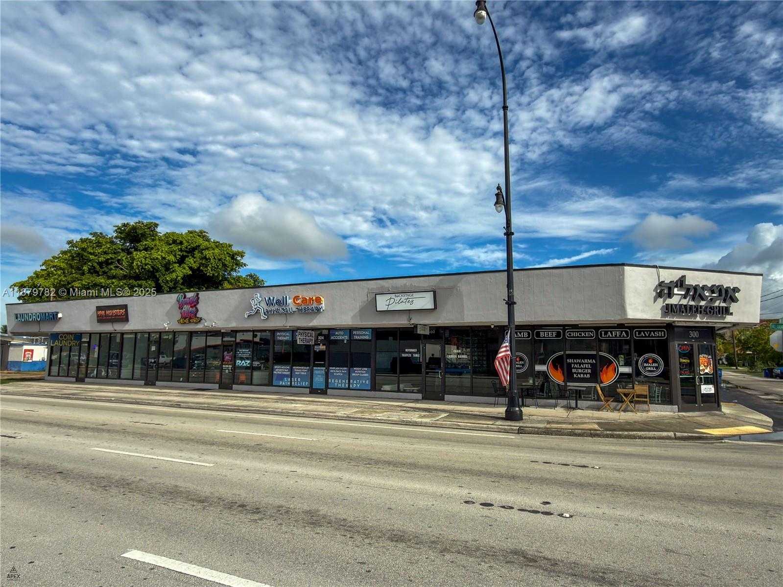 Small Image of 300 WEST HALLANDALE BEACH BLVD, Hallandale Beach Number 12