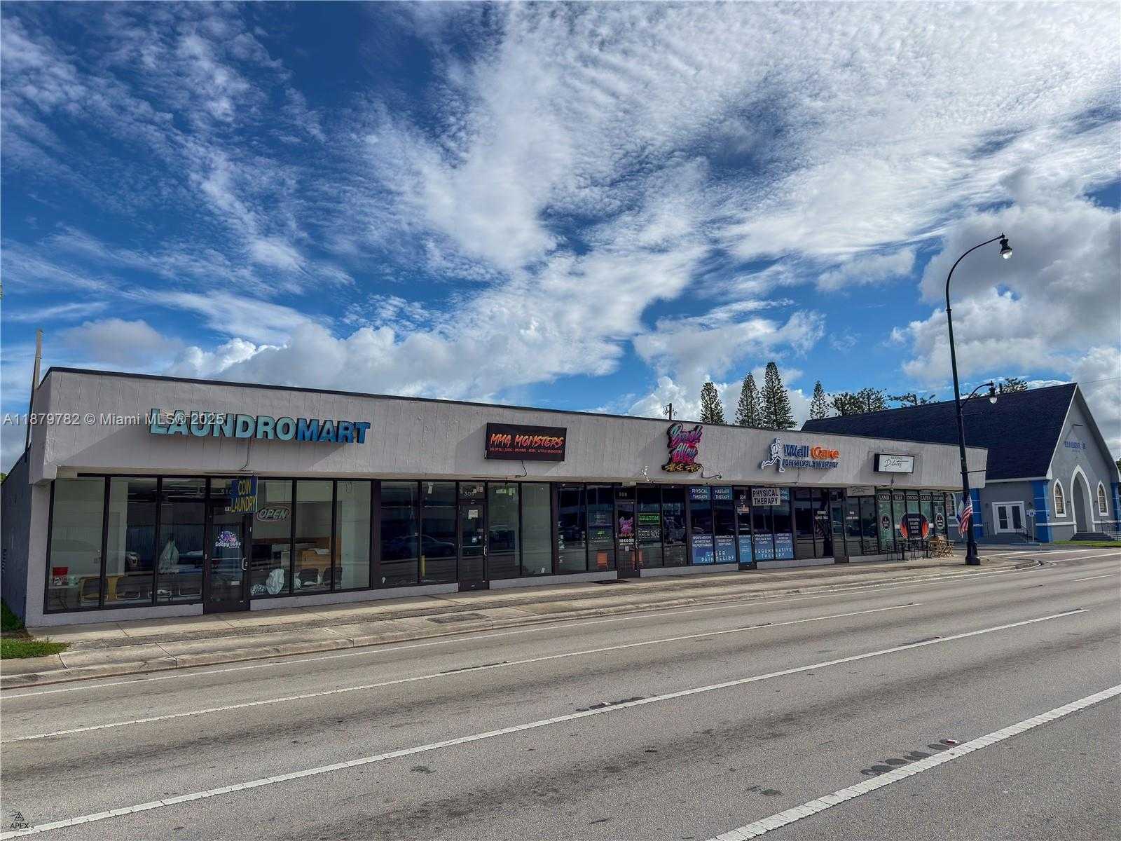 Small Image of 300 WEST HALLANDALE BEACH BLVD, Hallandale Beach Number 13