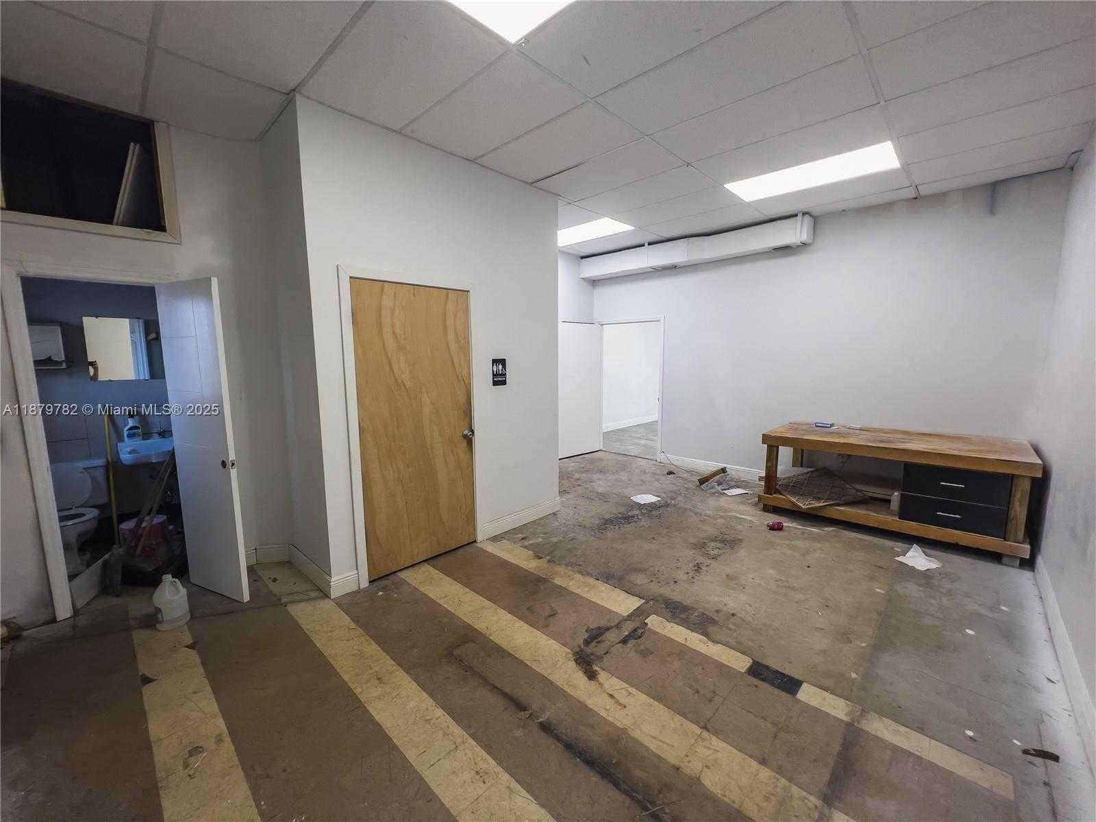 Small Image of 300 WEST HALLANDALE BEACH BLVD, Hallandale Beach Number 8