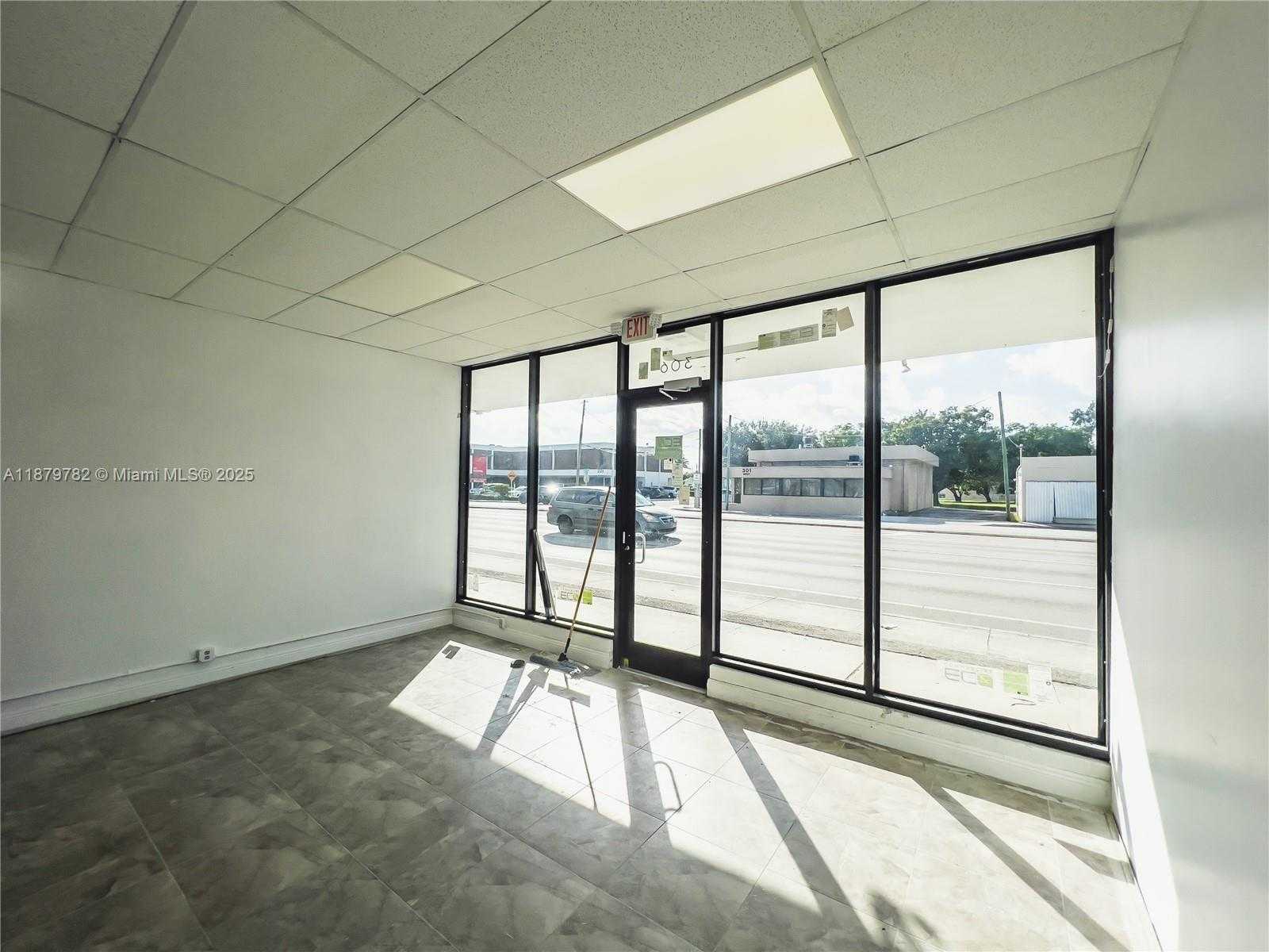 Small Image of 300 WEST HALLANDALE BEACH BLVD, Hallandale Beach Number 9
