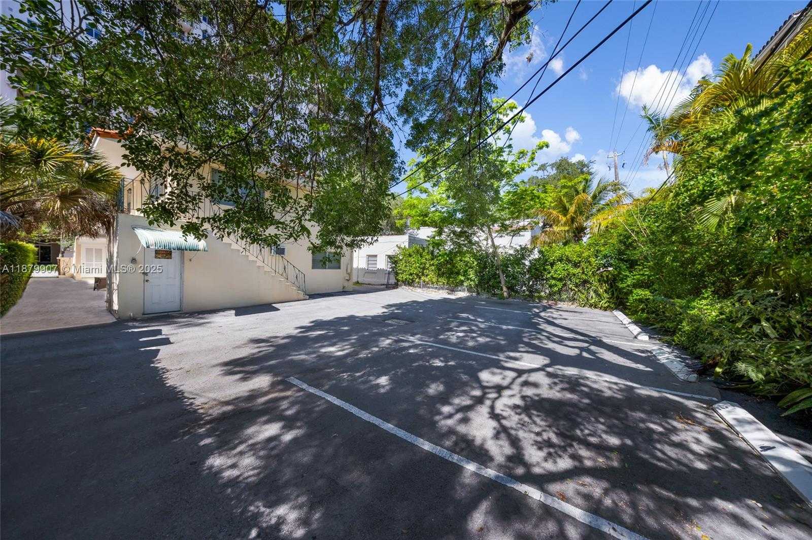 Small Image of 315 NAVARRE AVE, Coral Gables Number 25