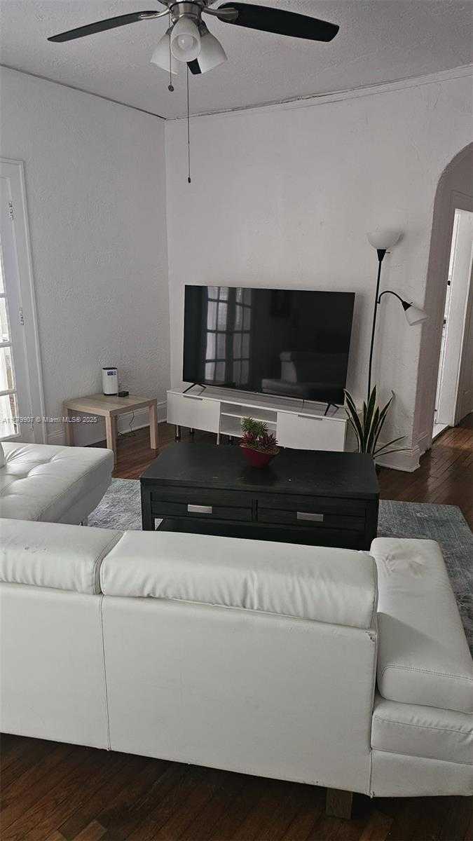 Small Image of 315 NAVARRE AVE, Coral Gables Number 45