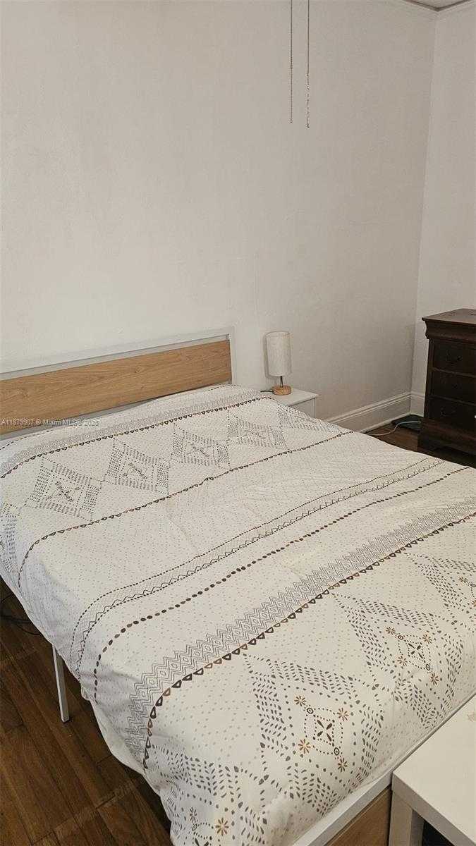 Small Image of 315 NAVARRE AVE, Coral Gables Number 48