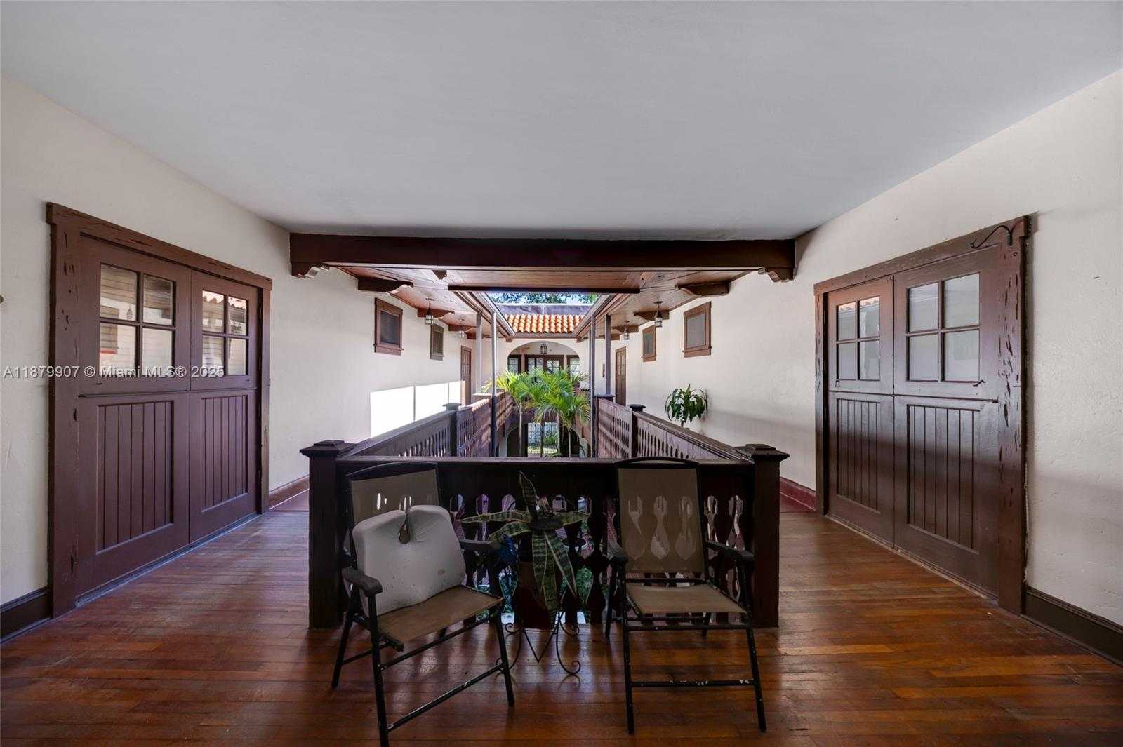 Small Image of 315 NAVARRE AVE, Coral Gables Number 5