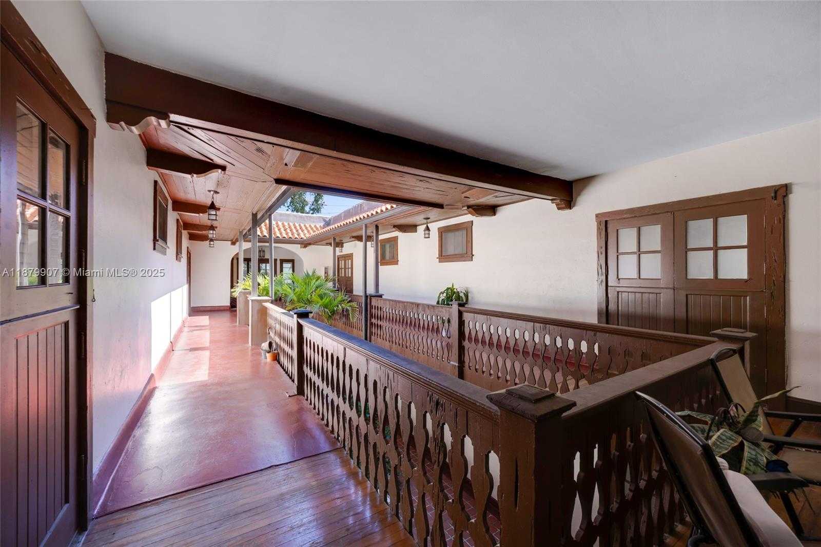 Small Image of 315 NAVARRE AVE, Coral Gables Number 6
