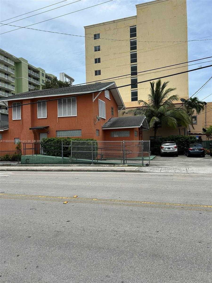 Small Image of 242 NORTH WEST 12TH AVE, Miami Number 4