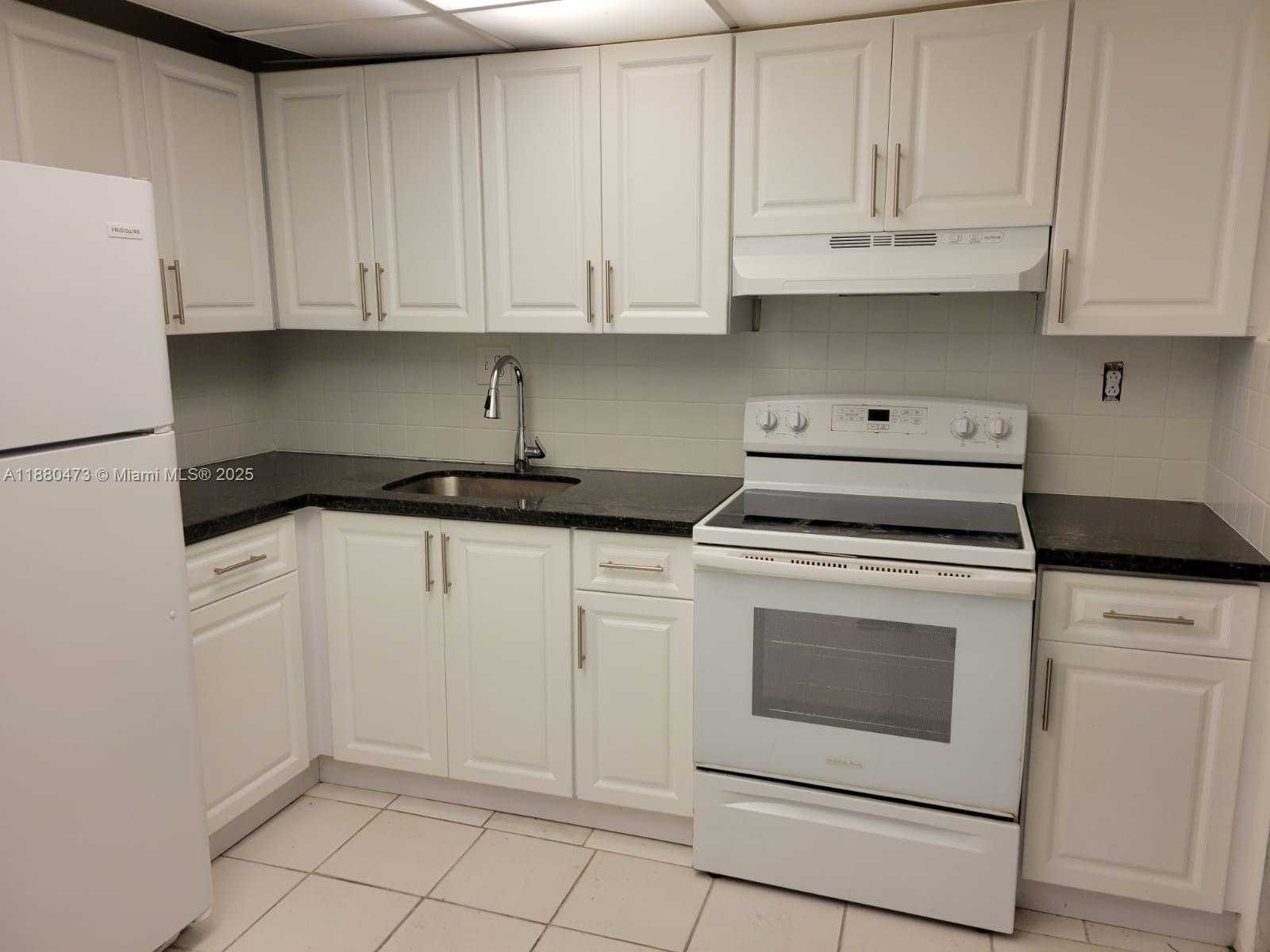 Small Image of 3901 NORTH WEST 76TH TER, Davie Number 6