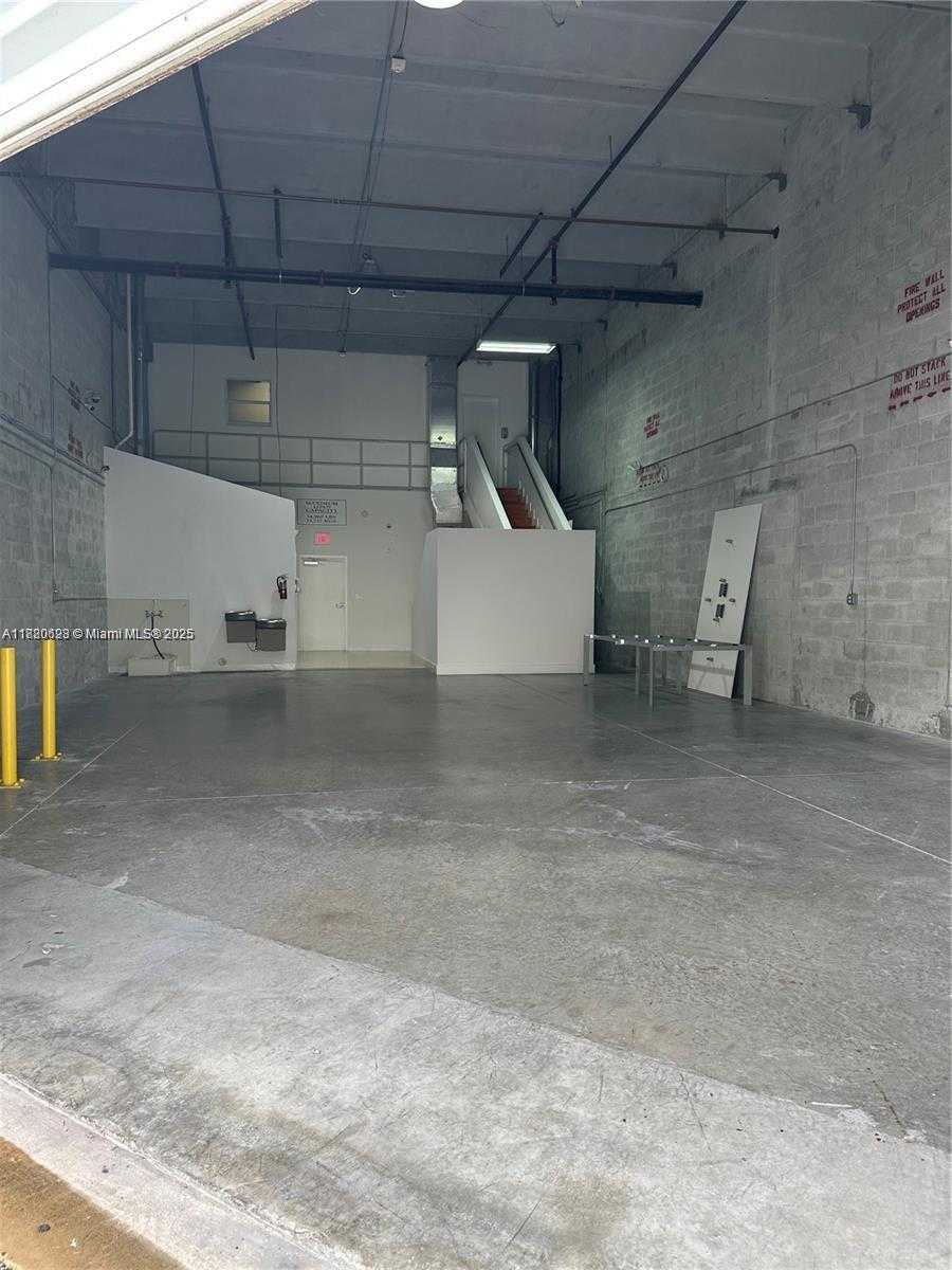 Small Image of 11251 NORTH WEST 20TH ST #106, Sweetwater Number 13