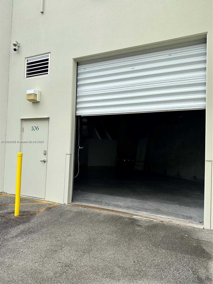 Small Image of 11251 NORTH WEST 20TH ST #106, Sweetwater Number 23