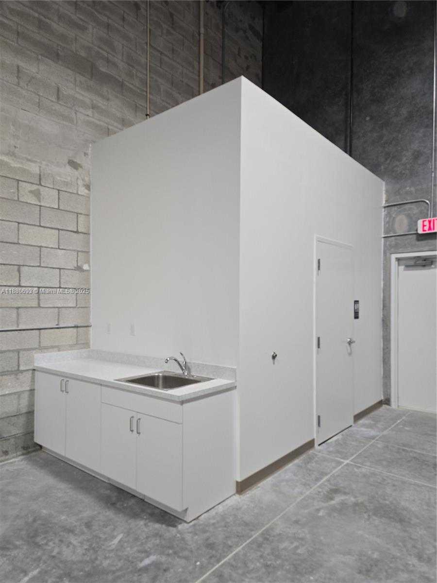 Small Image of 1770 SOUTH EAST 38TH AVE #18, Homestead Number 2
