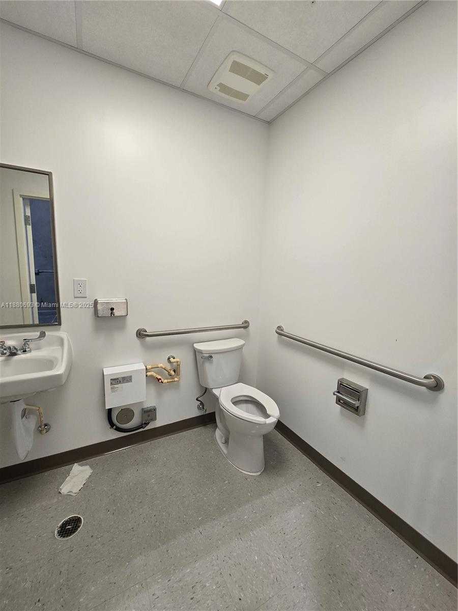 Small Image of 1770 SOUTH EAST 38TH AVE #18, Homestead Number 4
