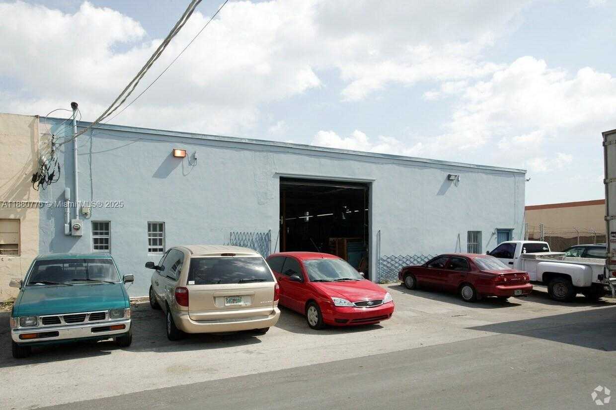 Small Image of 3671 NORTH WEST 50TH ST, Hialeah Number 3