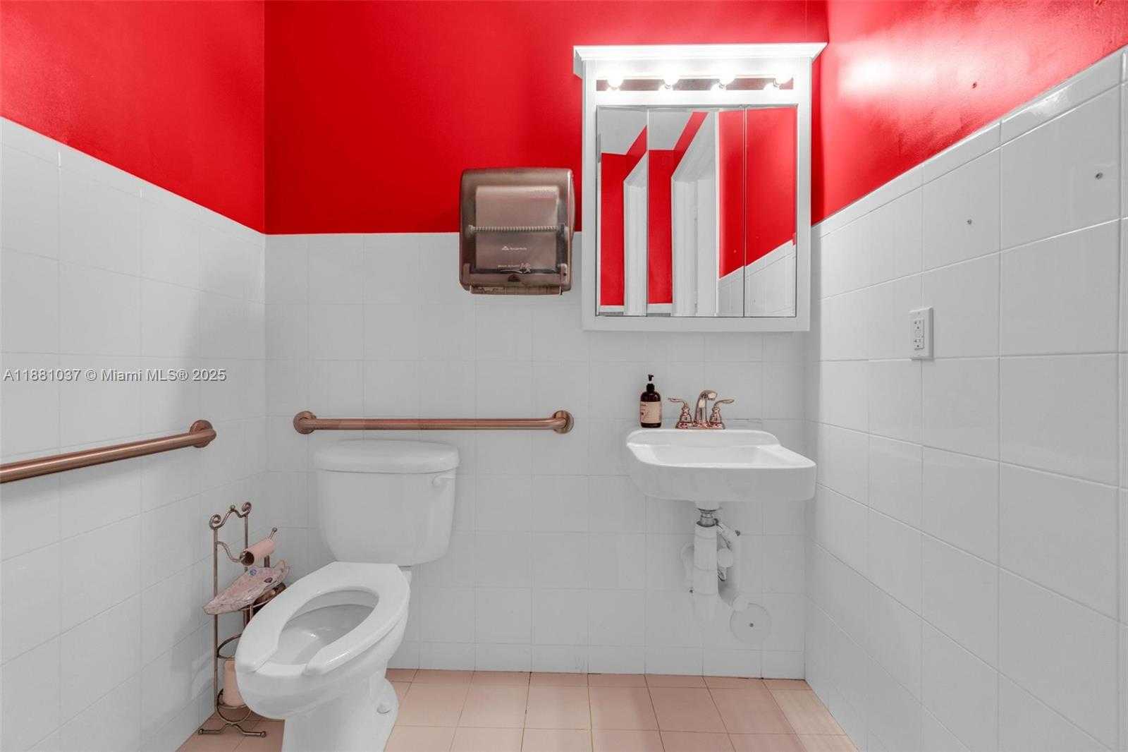 Small Image of 5200 SOUTH UNIVERSITY DR #103A, Davie Number 20