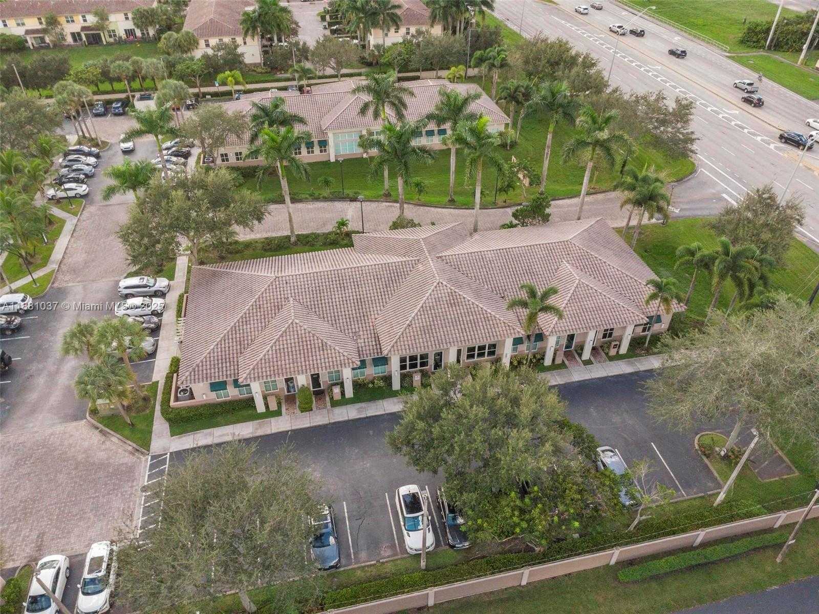 Small Image of 5200 SOUTH UNIVERSITY DR #103A, Davie Number 29