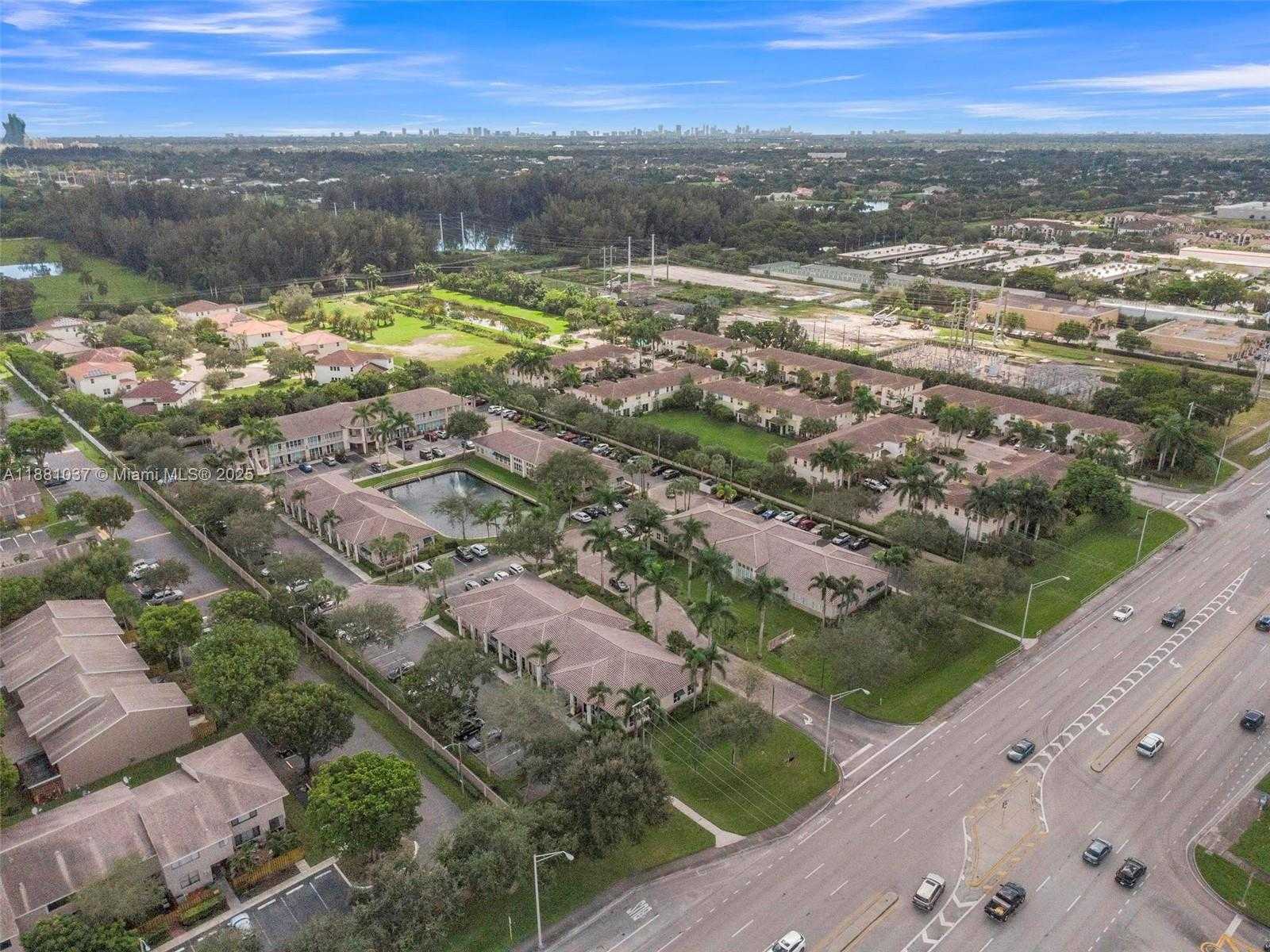 Small Image of 5200 SOUTH UNIVERSITY DR #103A, Davie Number 40