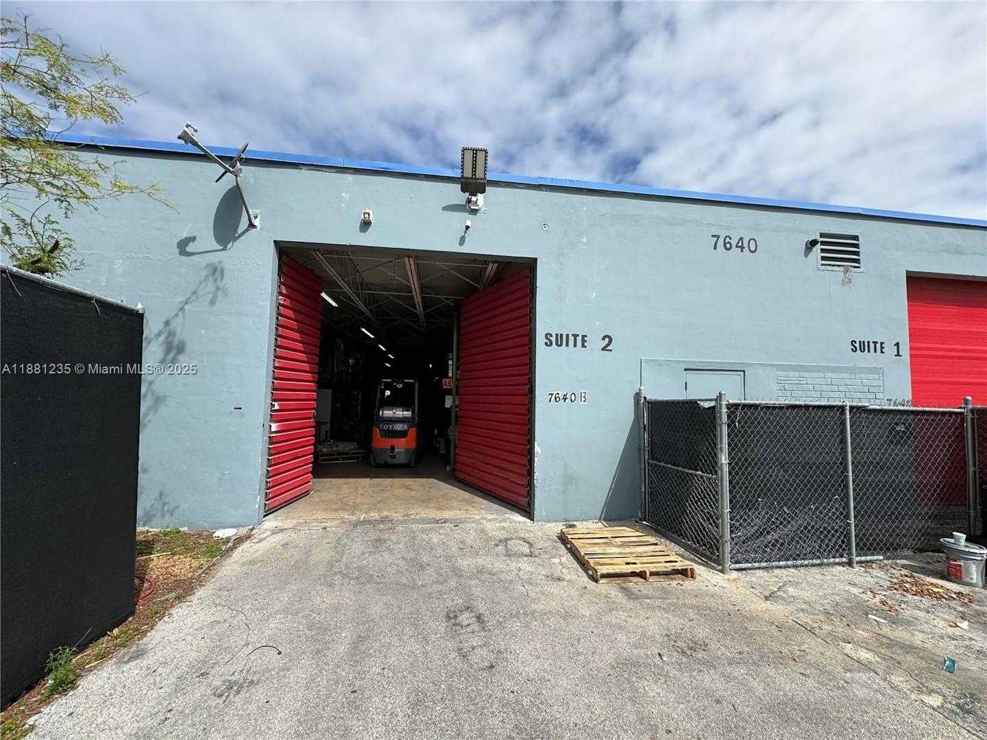 Small Image of Miami Number 4