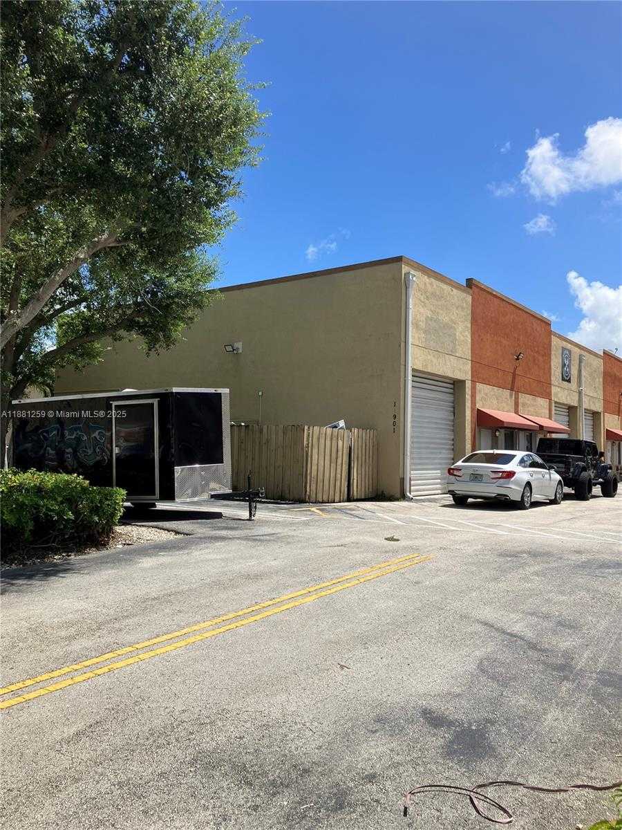Small Image of 11901 SOUTH WEST 144TH CT #1, Miami Number 2