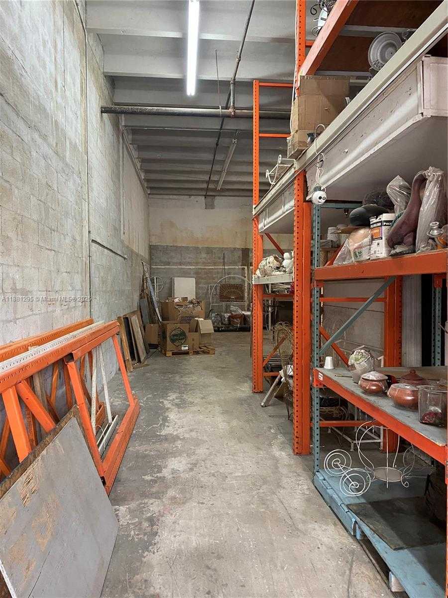 Small Image of 6997 NORTH WEST 50TH ST #6997, Miami Number 11
