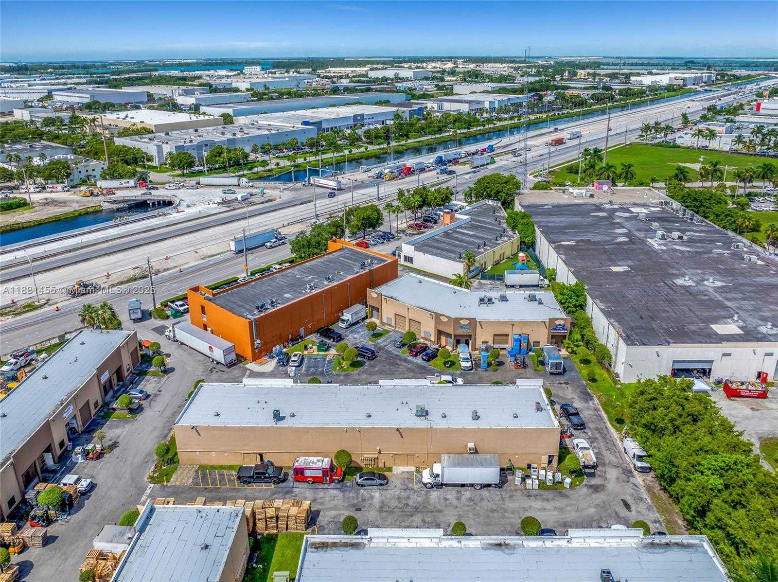 Small Image of 12949 WEST OKEECHOBEE RD #C4, Hialeah Gardens Number 6