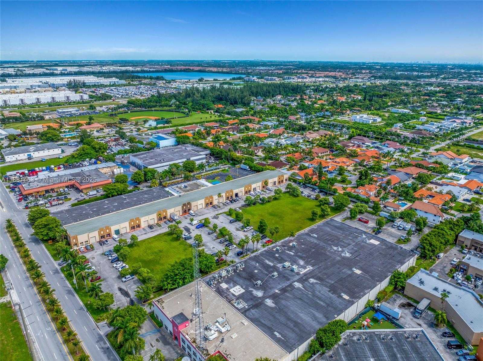 Small Image of 13117 NORTH WEST 107TH AVE #E13, Hialeah Gardens Number 19